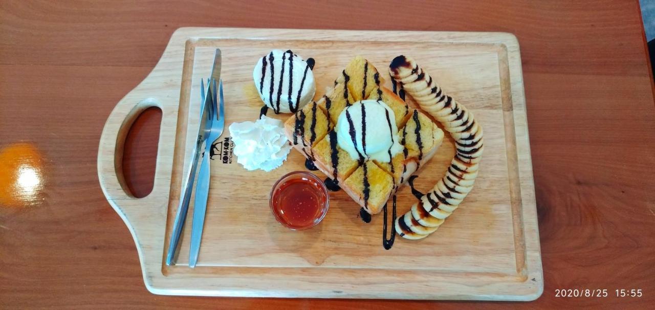 Pilgrim'S Kitchen & Inn Savannakhét Zewnętrze zdjęcie